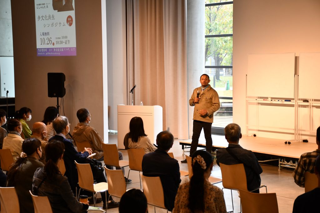 ぎふメディアコスモス（ドキドキテラス）のオープンスペースで開催された講演会